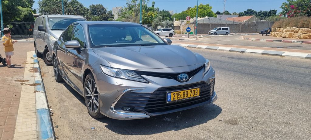 טויוטה קאמרי