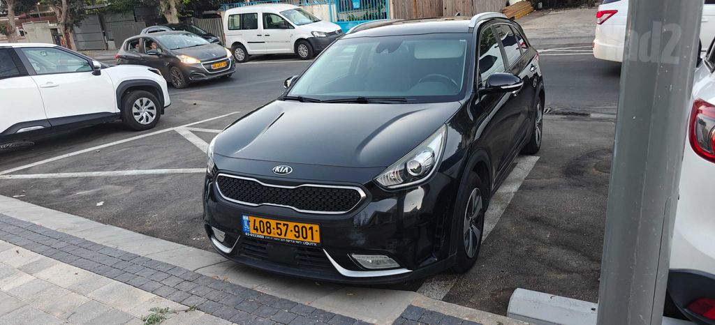 קיה נירו