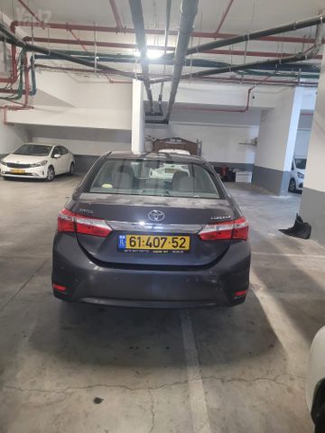 מודעת רכב טויוטה קורולה