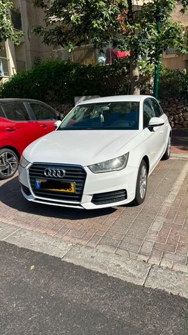 מודעת רכב אאודי A1