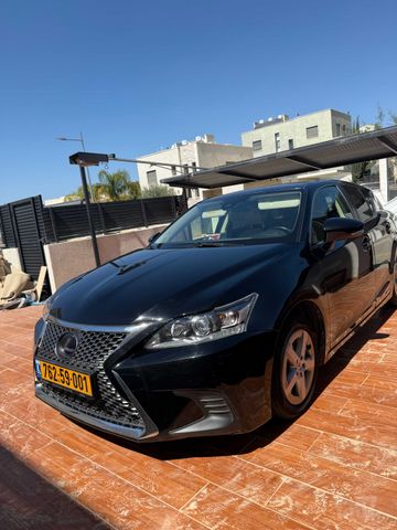 לקסוס CT
