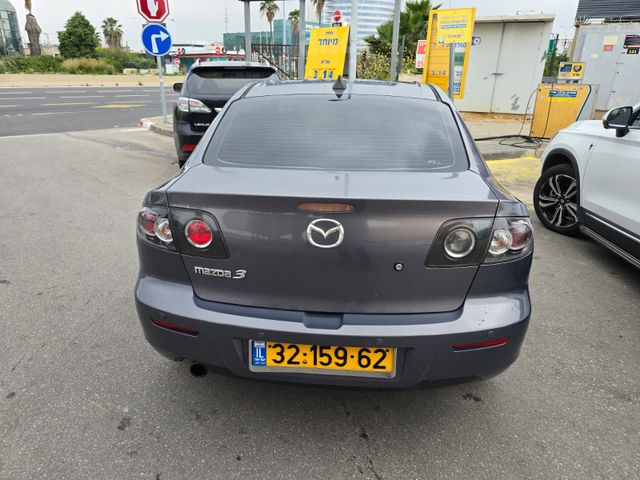 מאזדה 3