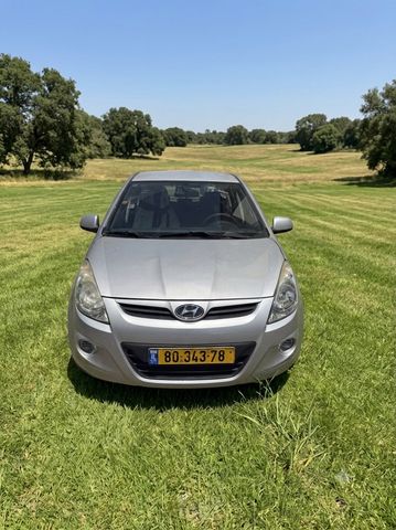 יונדאי i20