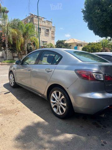 מאזדה 3