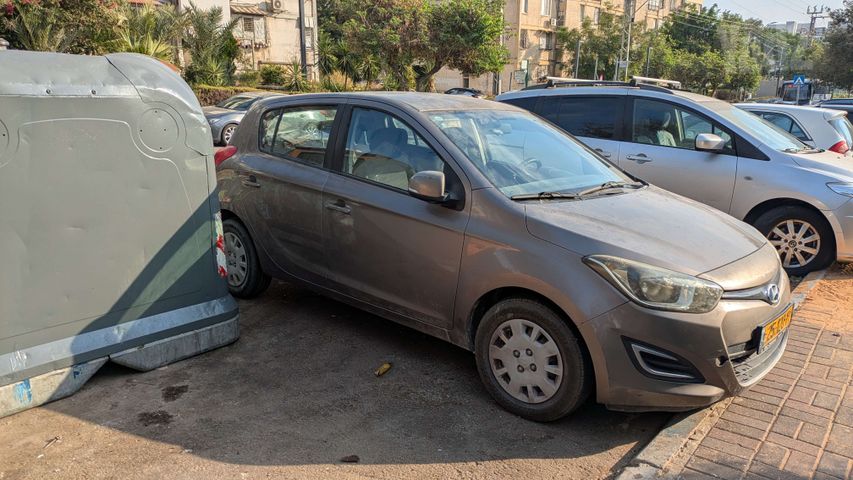 מודעת רכב יונדאי i20