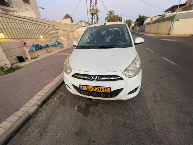 יונדאי i10