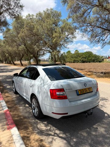 סקודה אוקטביה 