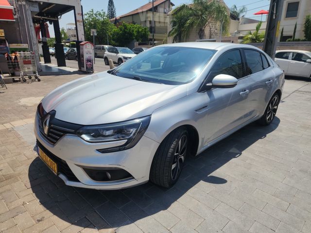 רנו מגאן