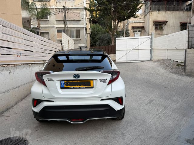 טויוטה C-HR