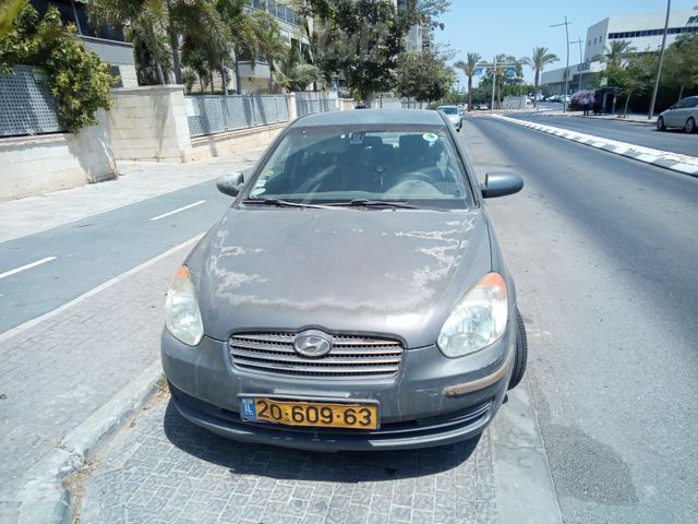 יונדאי אקסנט i25