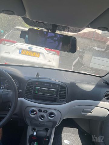 יונדאי אקסנט i25