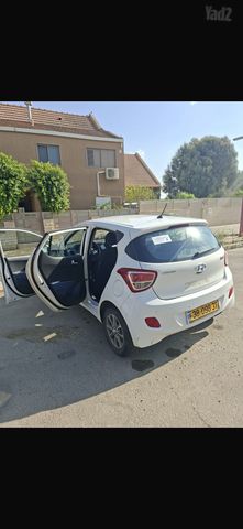 יונדאי i10