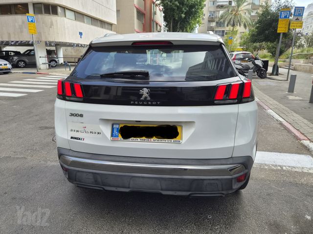 פיג'ו 3008