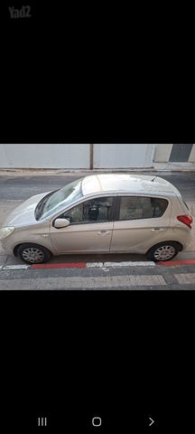 מודעת רכב יונדאי i20