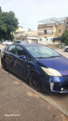 מודעת רכב טויוטה פריוס