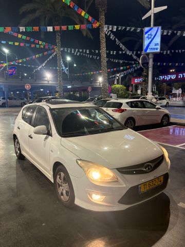 יונדאי i30