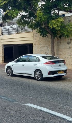 יונדאי איוניק