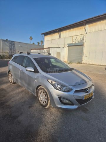 יונדאי i30