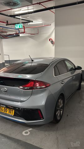 יונדאי איוניק