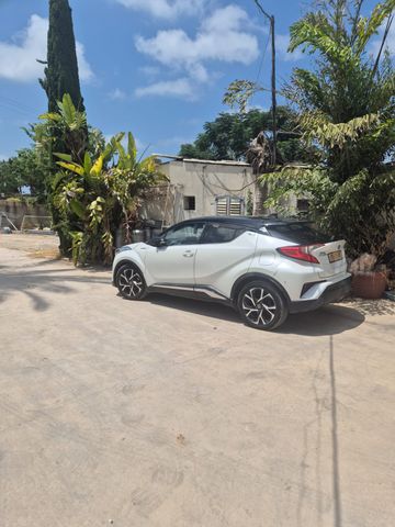 טויוטה C-HR