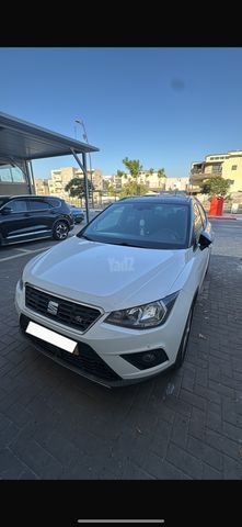 סיאט ארונה