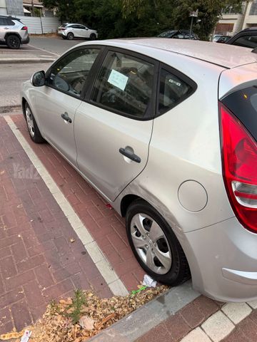 יונדאי i30