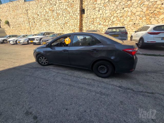 טויוטה קורולה