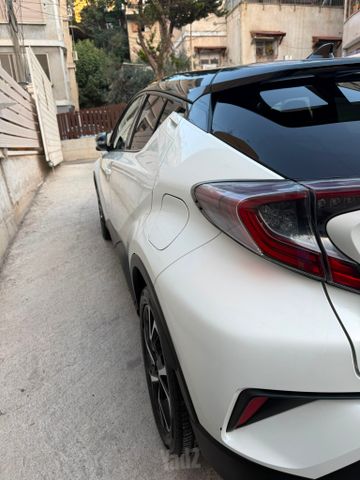 טויוטה C-HR