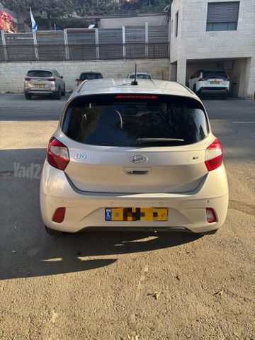 יונדאי i10