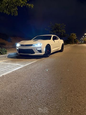 שברולט קאמארו
