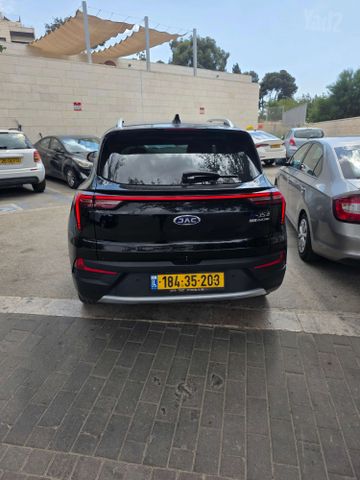 מודעת רכב ג׳יי.איי.סי E-JS4