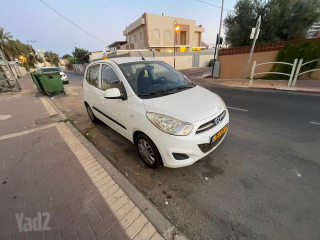יונדאי i10