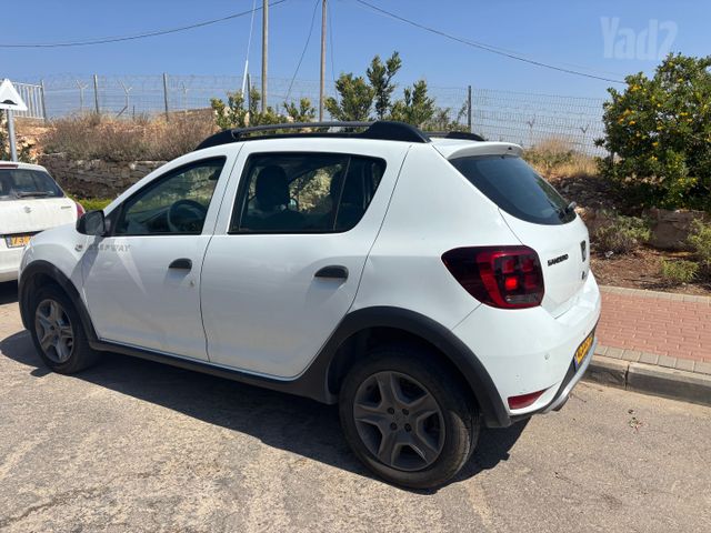 דאצ'יה סנדרו