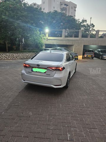 טויוטה קורולה