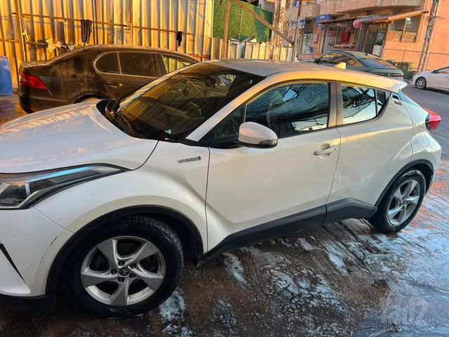 טויוטה C-HR