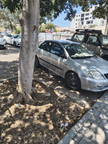 טויוטה קורולה