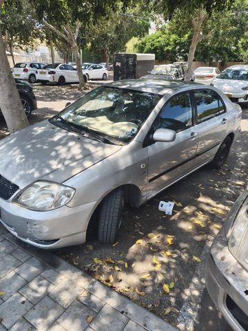 טויוטה קורולה