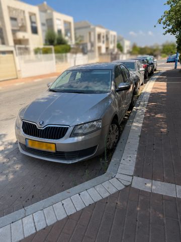 סקודה אוקטביה