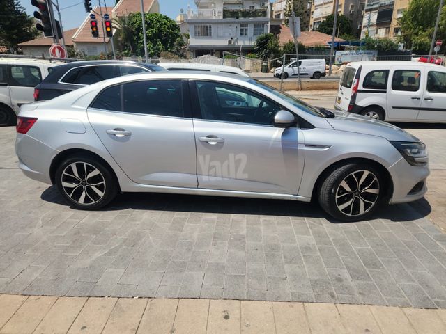 רנו מגאן
