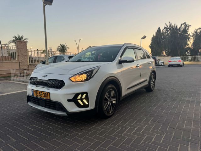 קיה נירו
