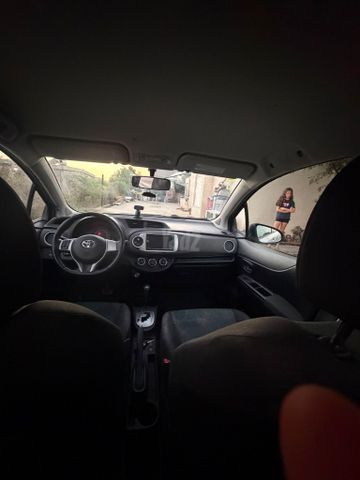 מודעת רכב טויוטה יאריס
