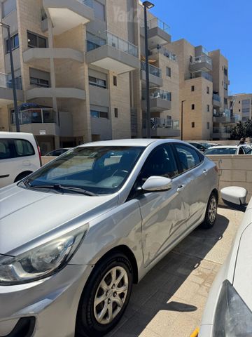 יונדאי אקסנט i25