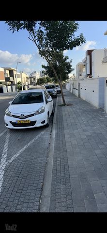 מודעת רכב טויוטה יאריס