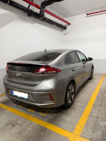 יונדאי איוניק