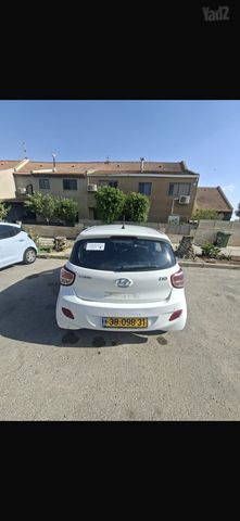 יונדאי i10