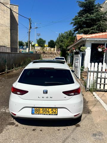 סיאט לאון