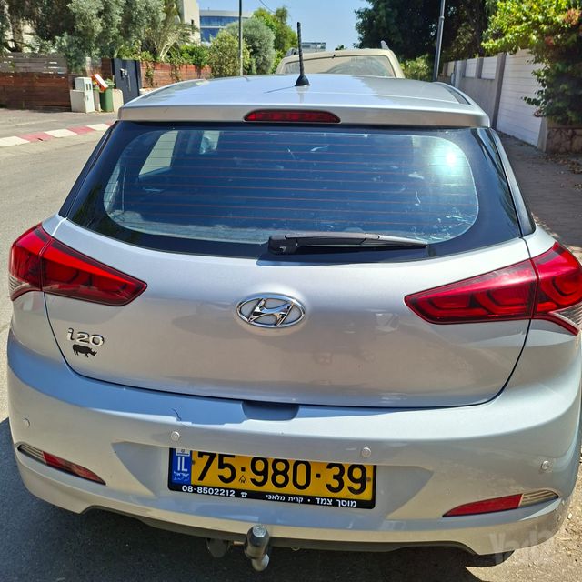 יונדאי i20
