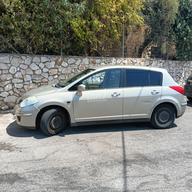 ניסאן טידה