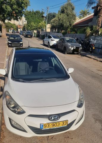 יונדאי i30