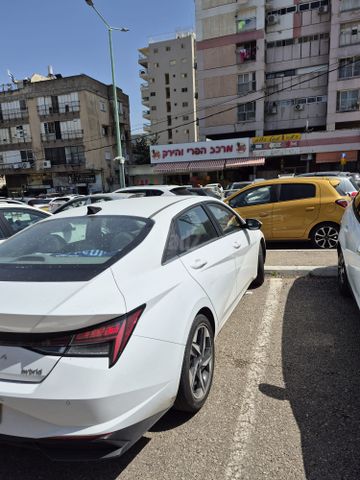 יונדאי אלנטרה